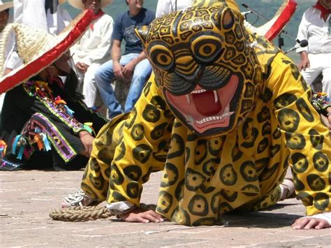 La Danza del Jaguar: Ritual ancestral en el Brasil precolombino y la búsqueda de la conexión divina